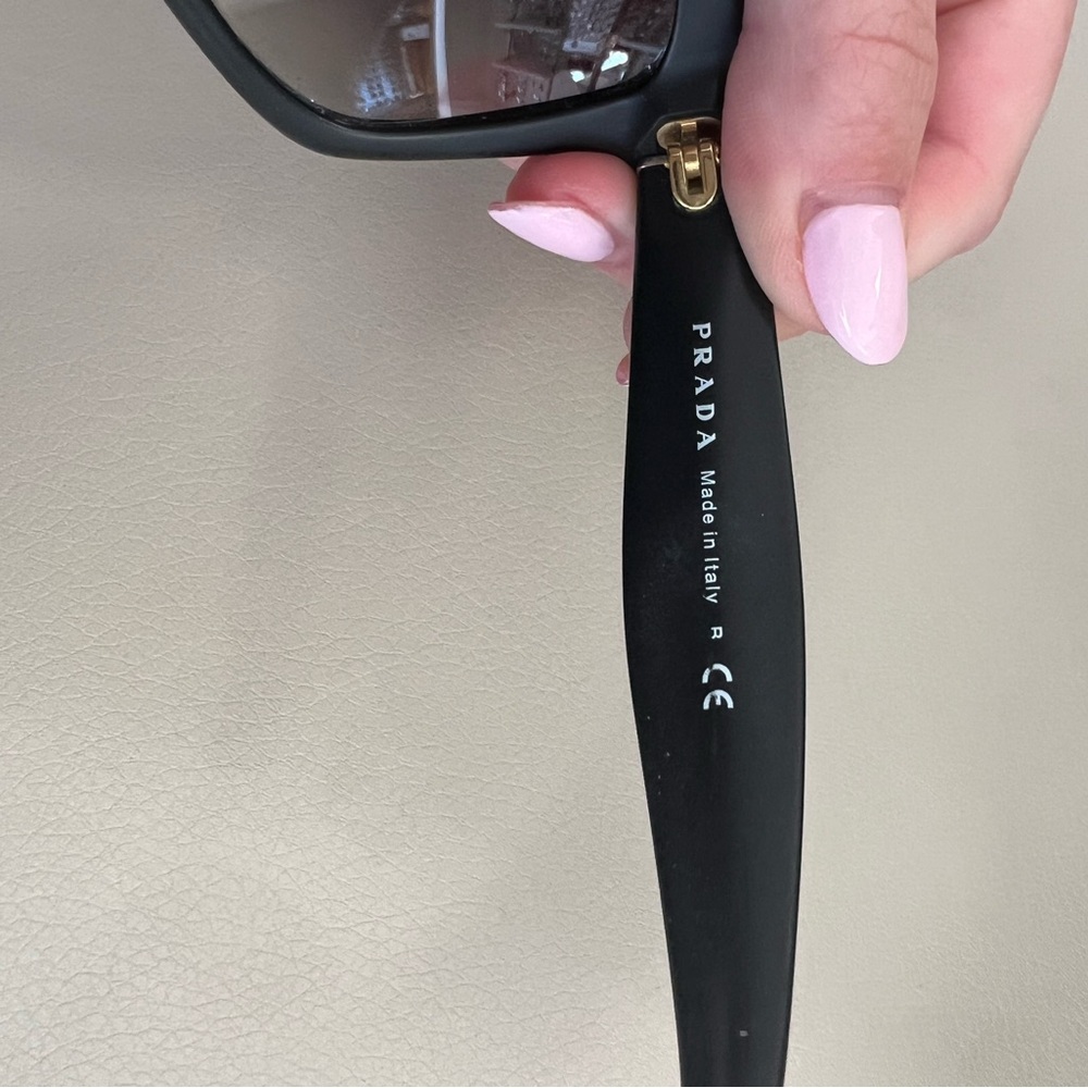 Prada Women's Black Sunglasses - Picture 4 of 10